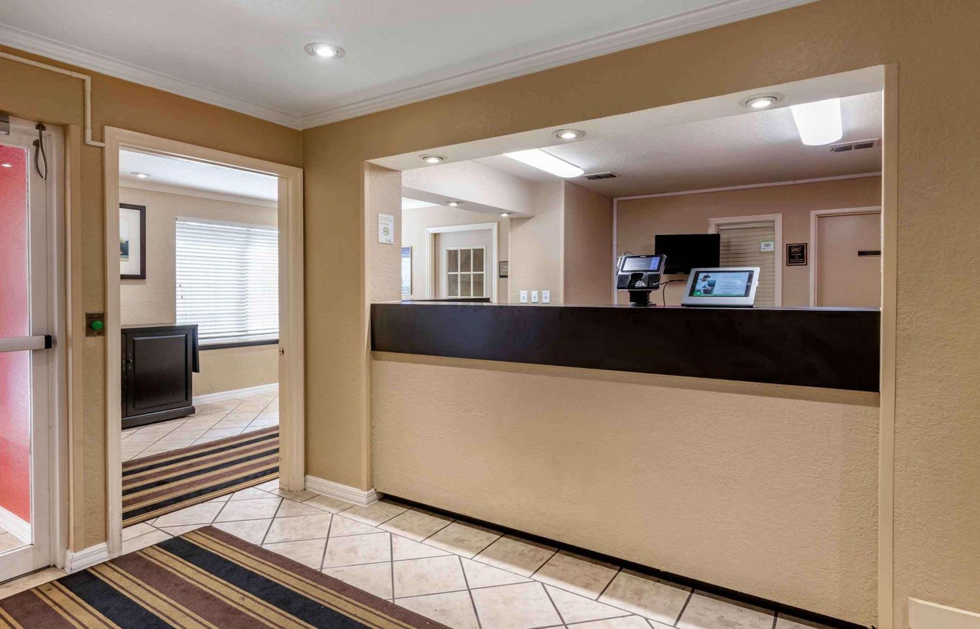 Extended Stay America Suites - Orlando - Altamonte Springs Bagian luar foto